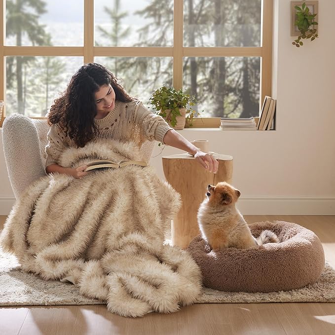 Calming Dog Bed for Small Dogs - Donut Washable Small Puppy Bed, 23 inches Anti-Slip Round Fluffy Plush Faux Fur Large Cat Bed, Fits up to 25 lbs Pets, Camel